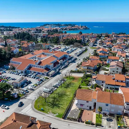 Mirjana Porec Exterior photo