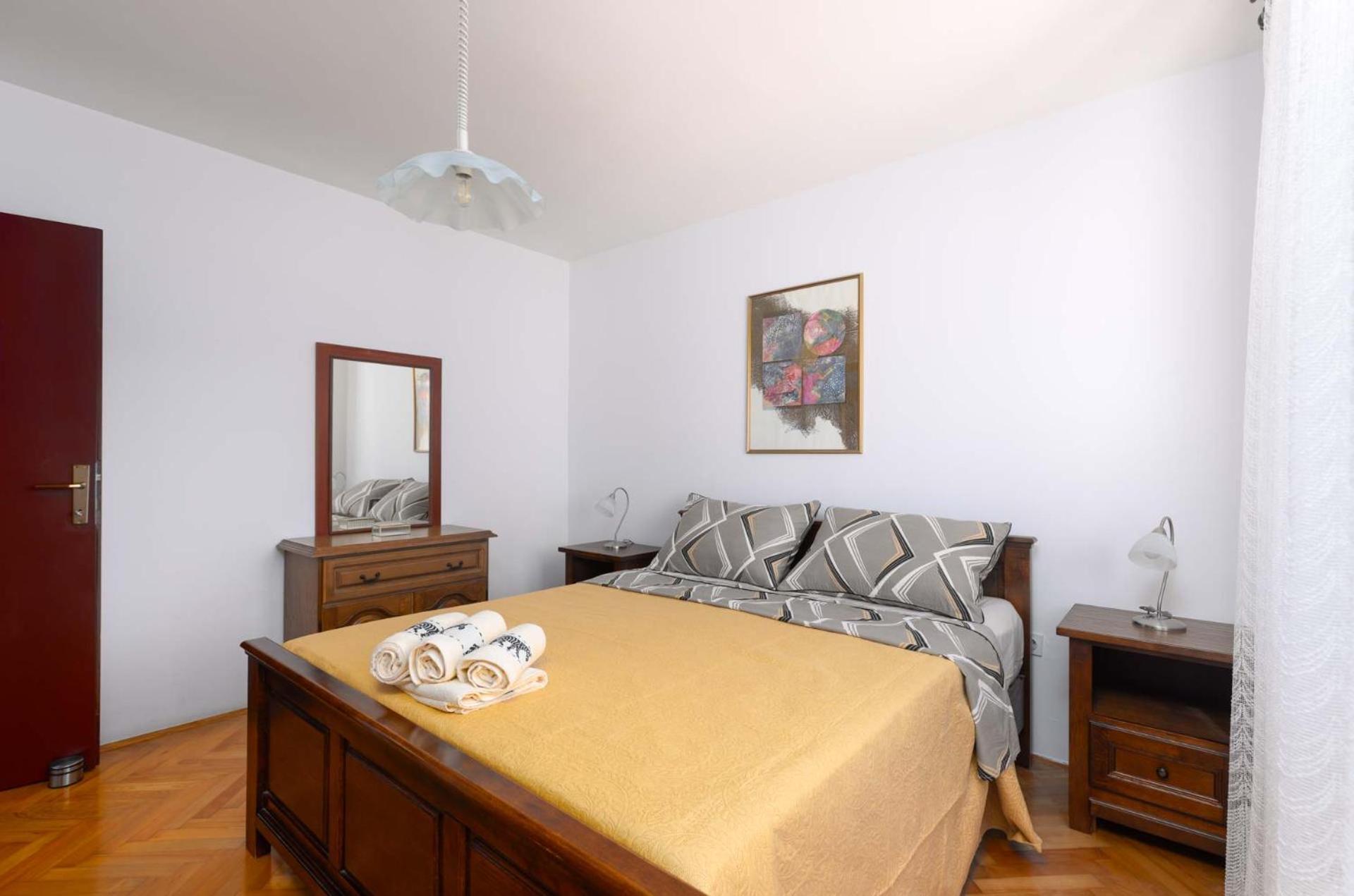 Apartment Mirjana *